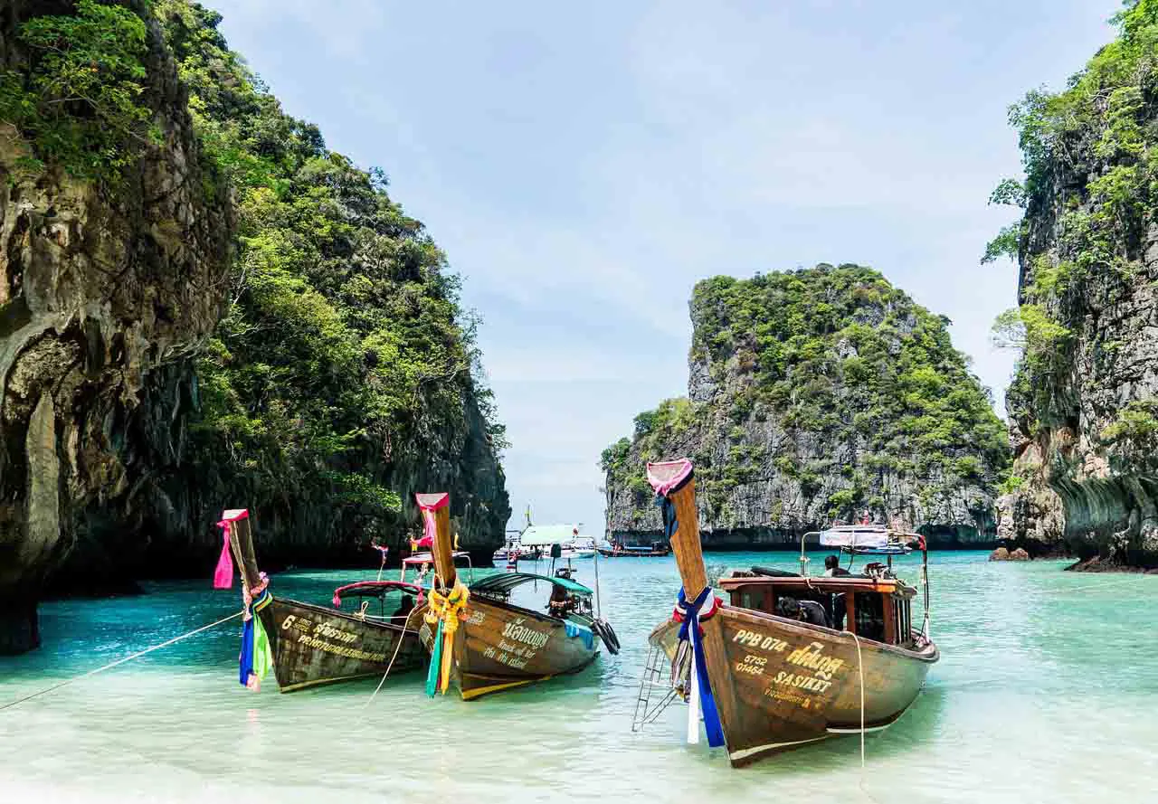 place to visit in phuket