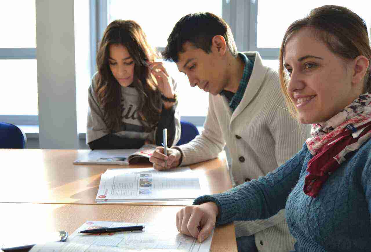 Student writing Article