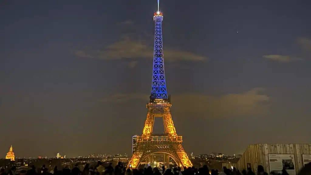 eiffel_tower