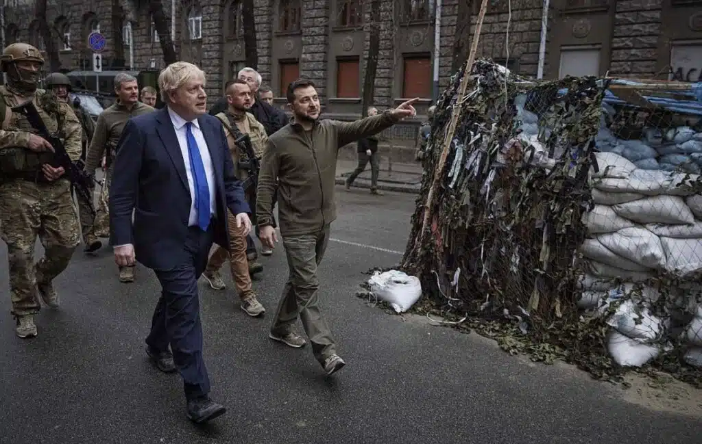 Russia bans entry to UK PM Johnson