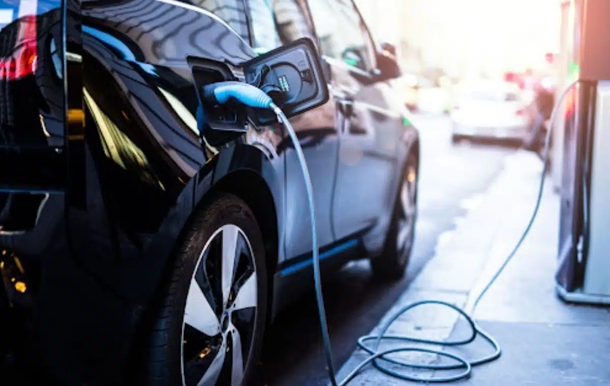 Benefits Of Electric Vehicles for Urbanites