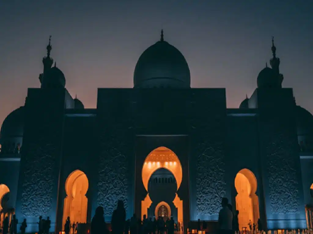 Abu Dhabi is one of the greatest destinations in the UAE to enjoy both a beach vacation and a city break