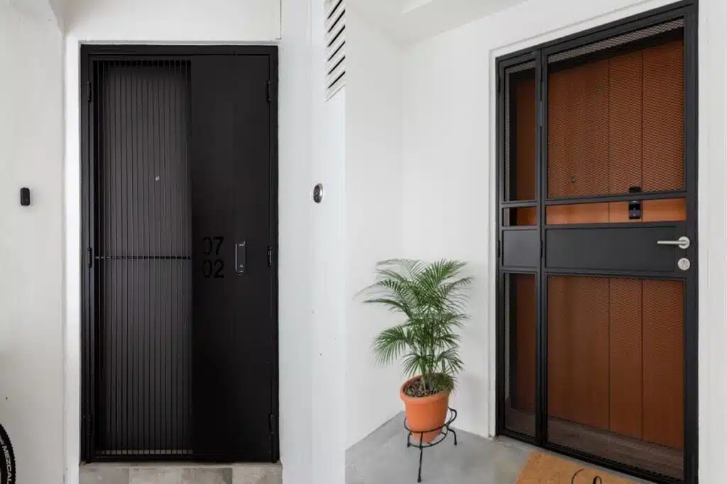 Tips for Choosing best HDB Door