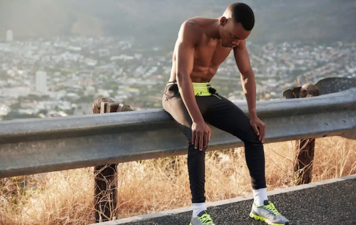 6 Myths About Wearing Men's Leggings Debunked