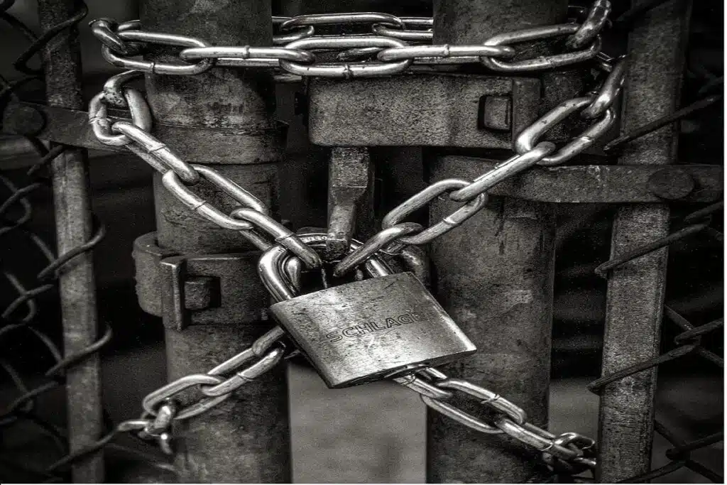 Common Situations that Require a Locksmith