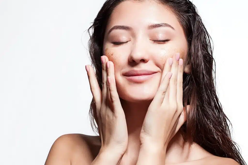 Exfoliate the Face at Home