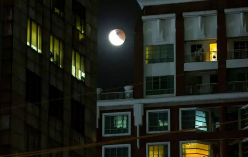 Lunar Eclipse 2022: Bright Moon