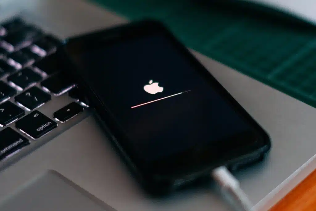 Fix iPhone Stuck On Apple Logo