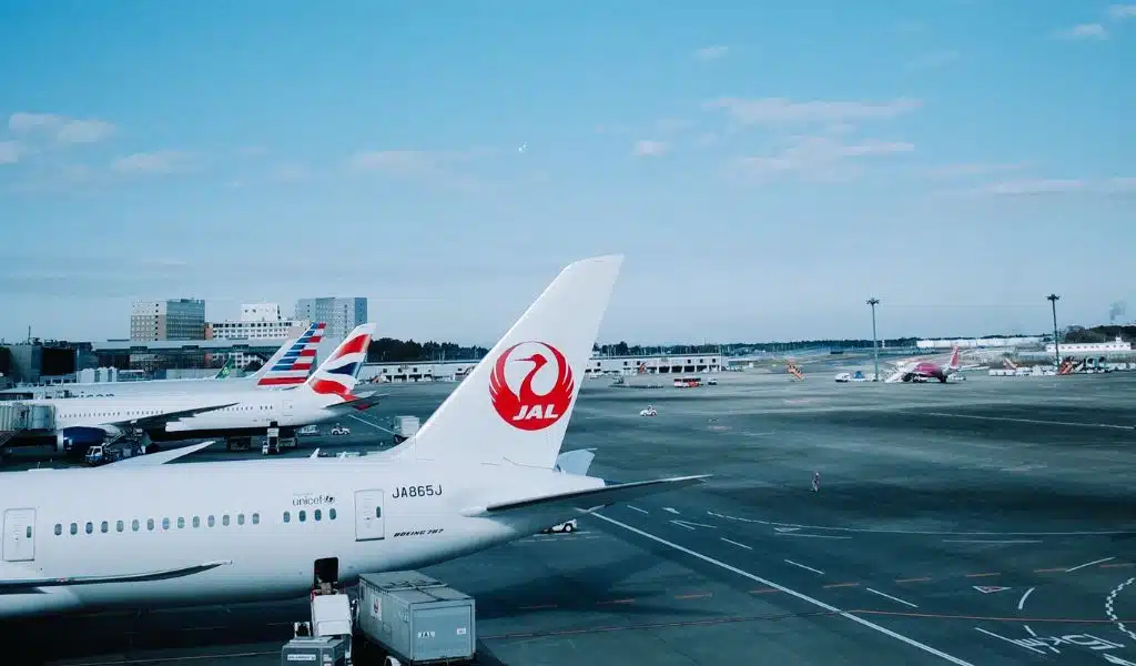 Mumbai to Delhi cheap airtickets