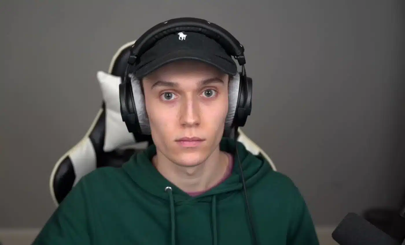 How Old is Jack Manifold