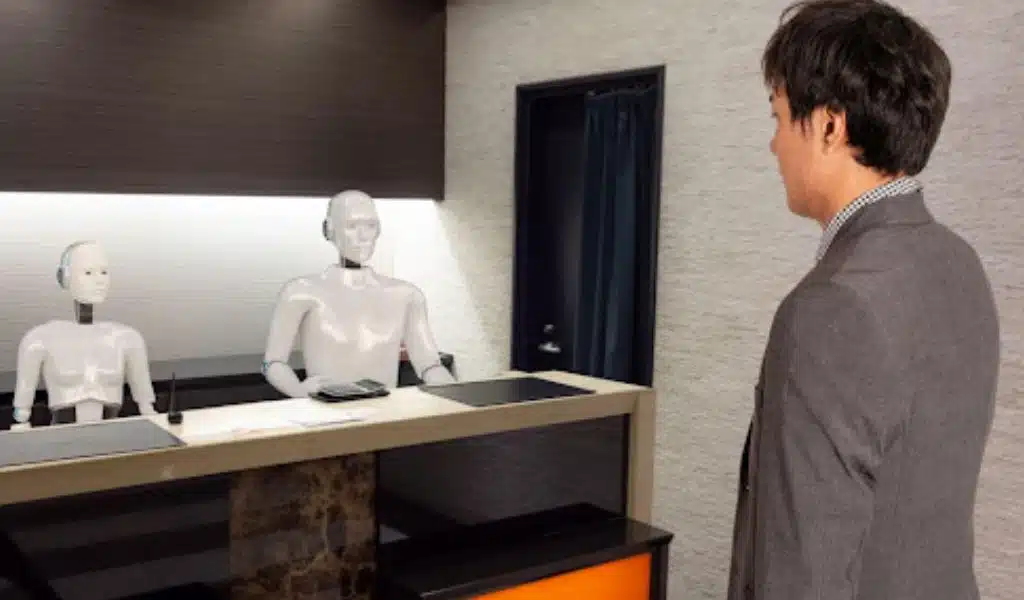 Technology in Hotel Management