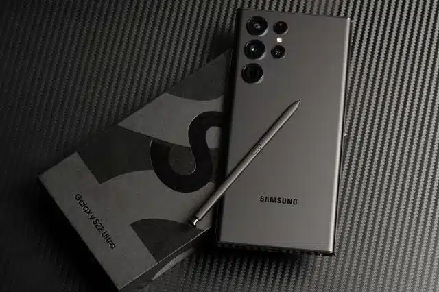 samsung galaxy s22 ultra with 108 megapixel camera