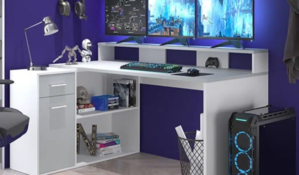 Gaming Desk and Chairs