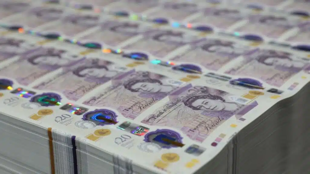 Best Ways of Investing £100k in 2023