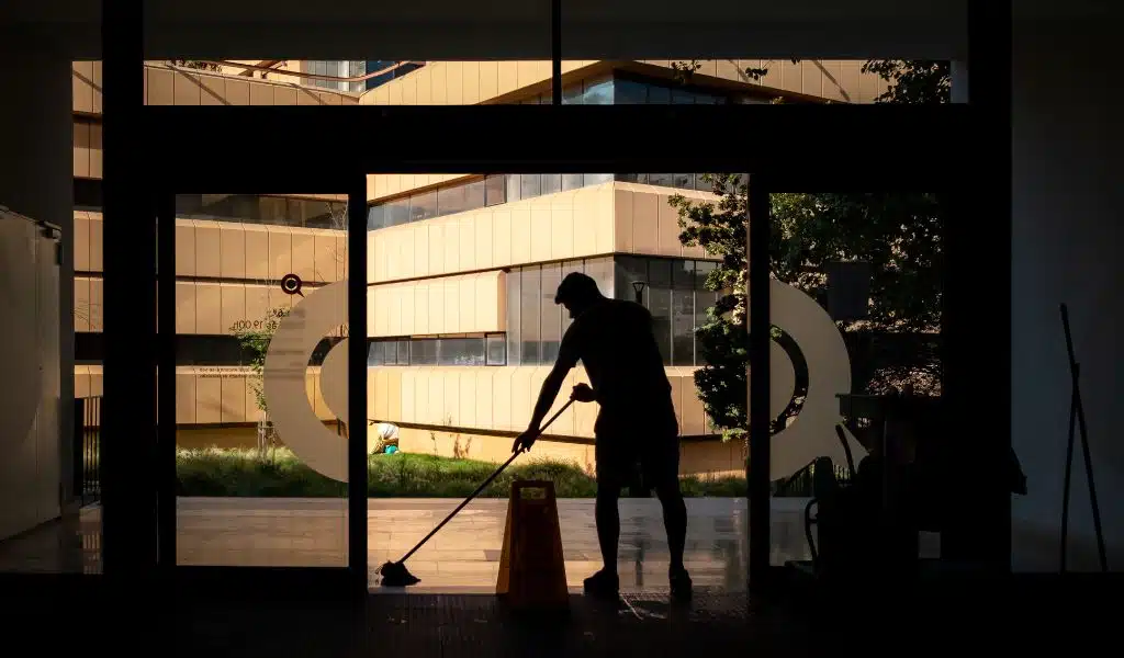 Dirty Office Affects Productivity