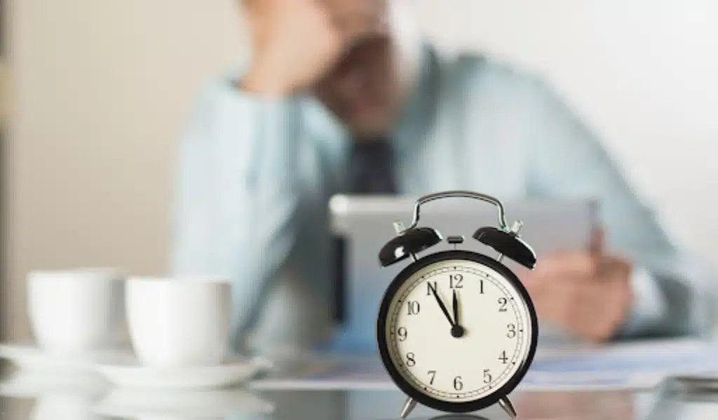 Top Tasks Entrepreneurs Should Outsource to Save Time