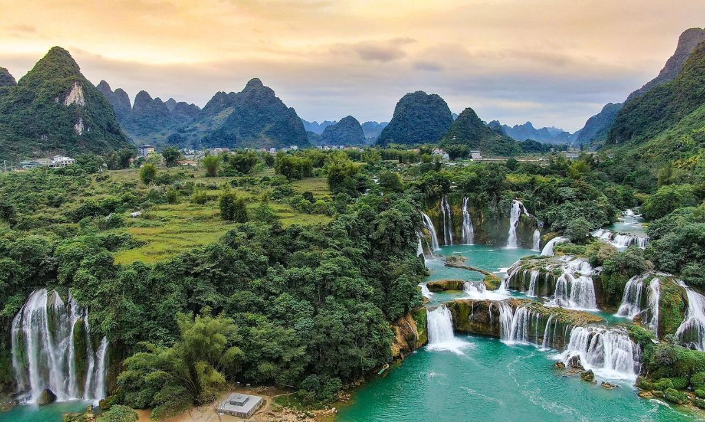 Ban Gioc–Detian Falls