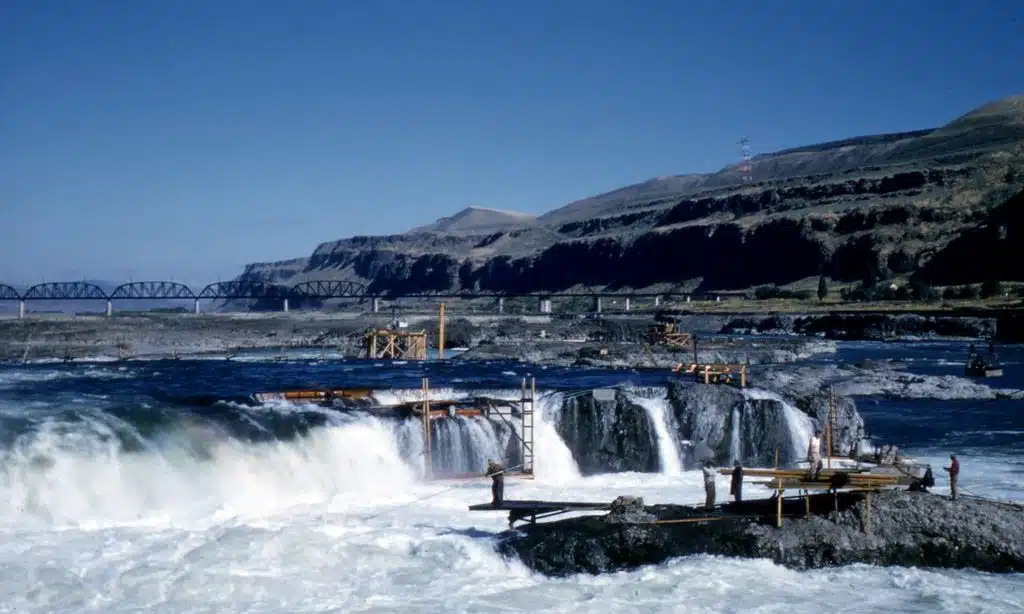 Celilo Falls