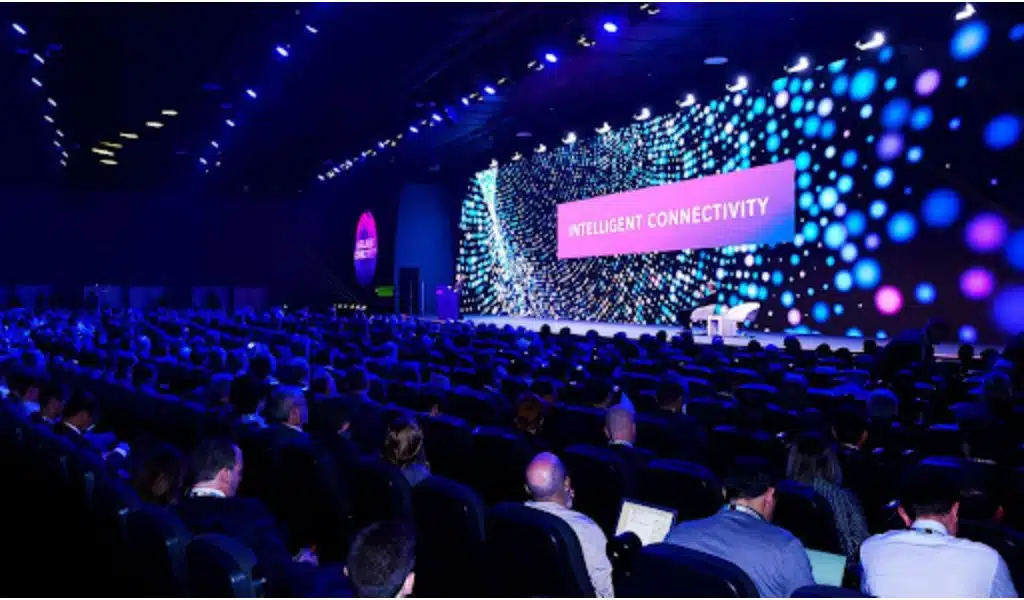 Refresh Rate in LED Display Panel