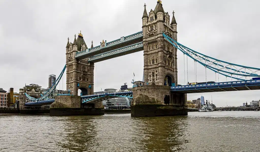 UK will Charge Visitors for Entry