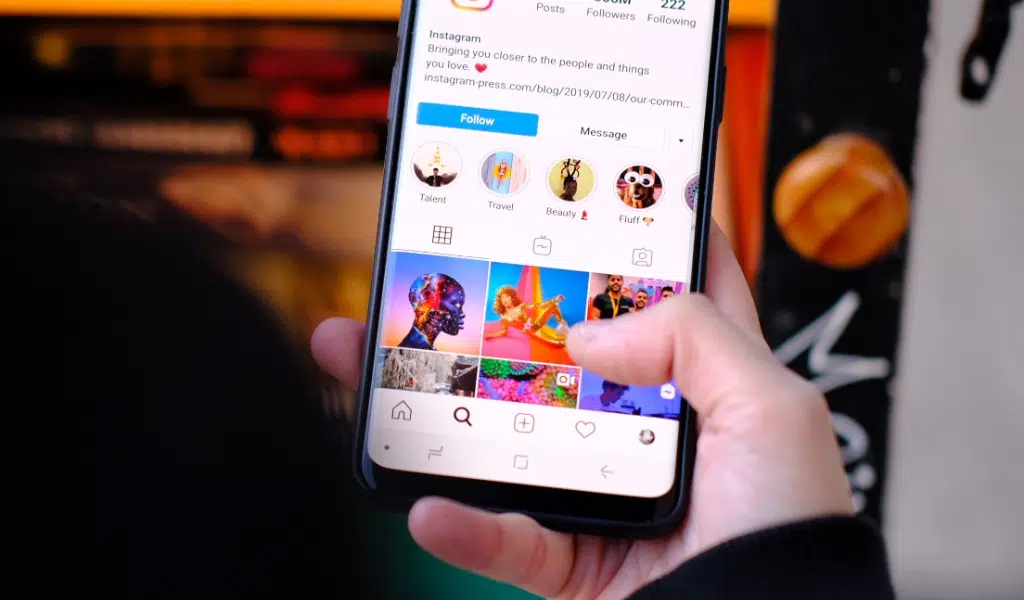 Change Instagram to Light Mode