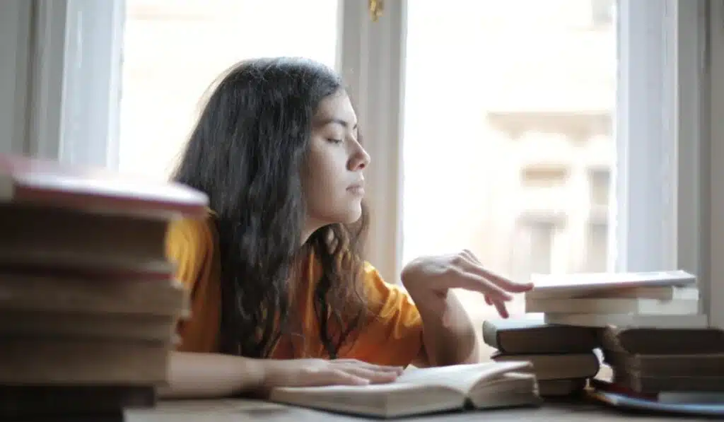 education and intelligence link