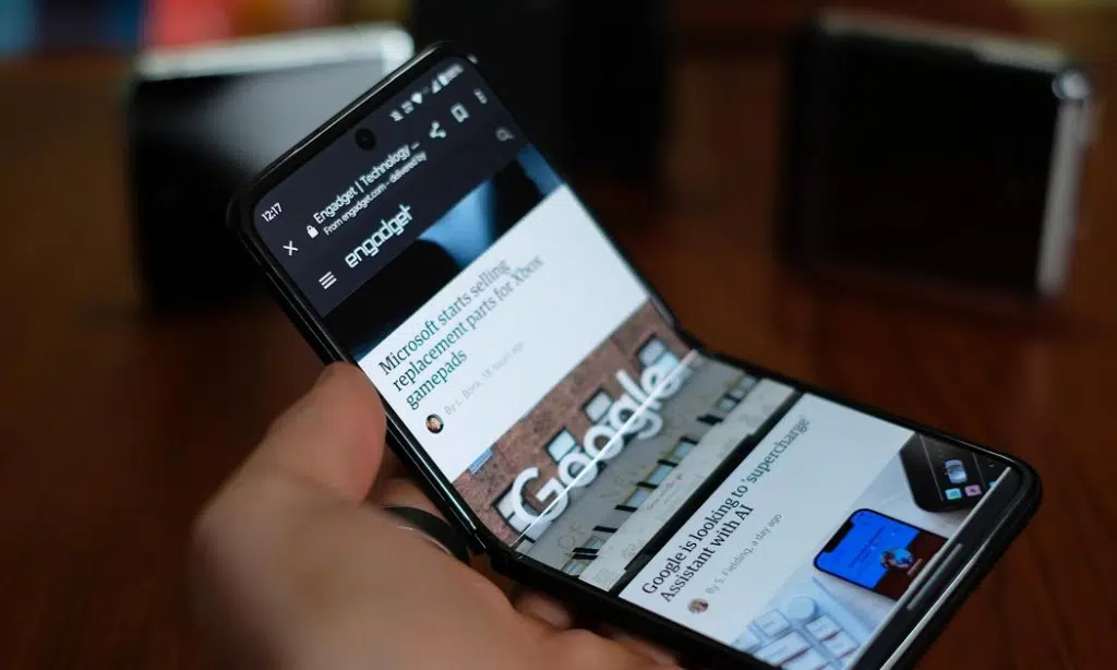 Motorola Razr Performance and Software Review