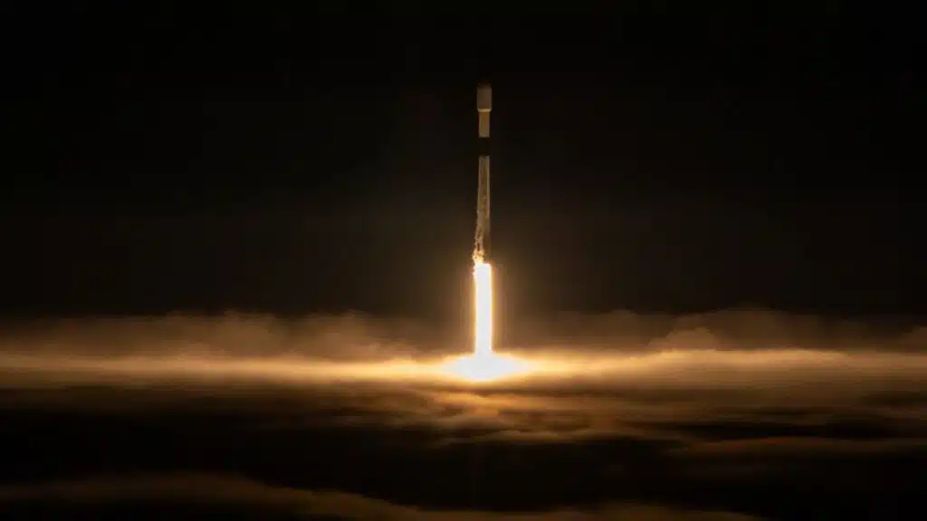 SpaceX Launches 15 Starlink Satellites on Falcon 9 Rocket