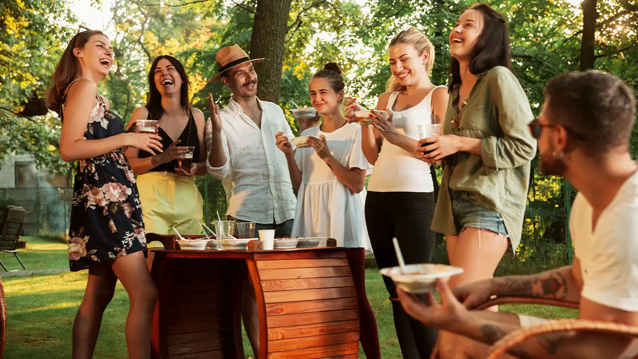 How to Play Truth or Dare