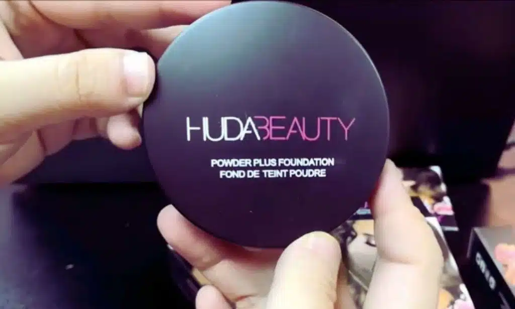 Huda Beauty Powder