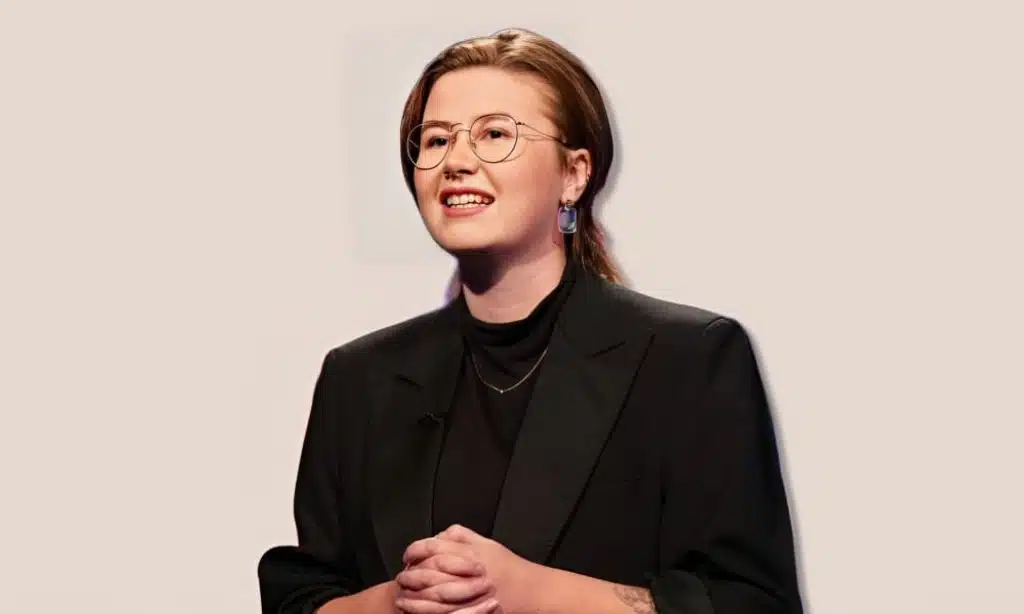 How Old Is Mattea Roach