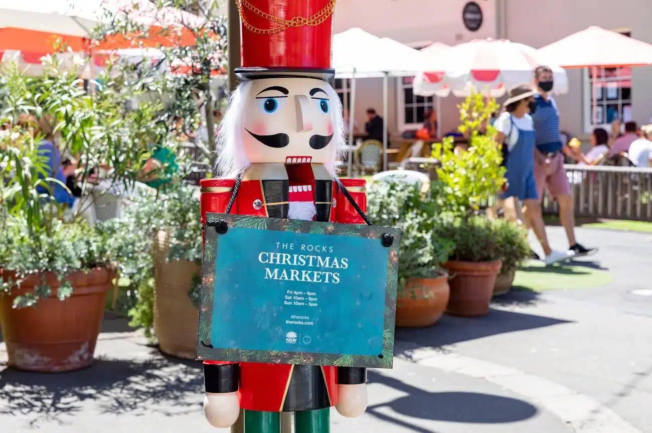 tips for enjoying christmas markets