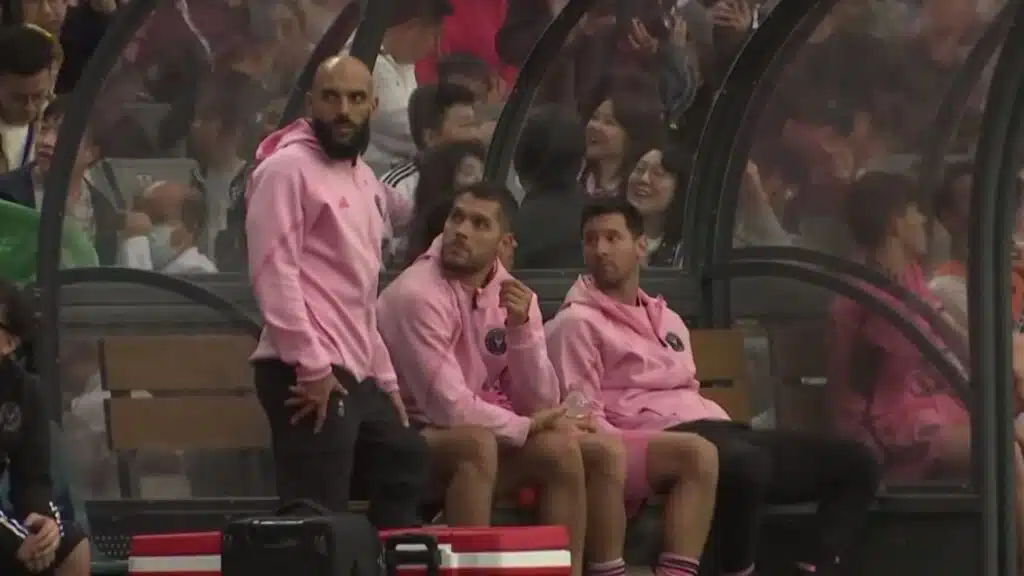 Messi No Show Hong Kong Fans Demand Refunds