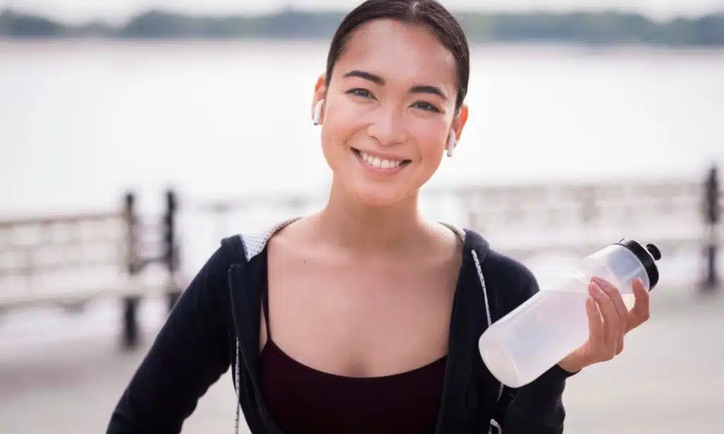 Applying cosmetics while exercising