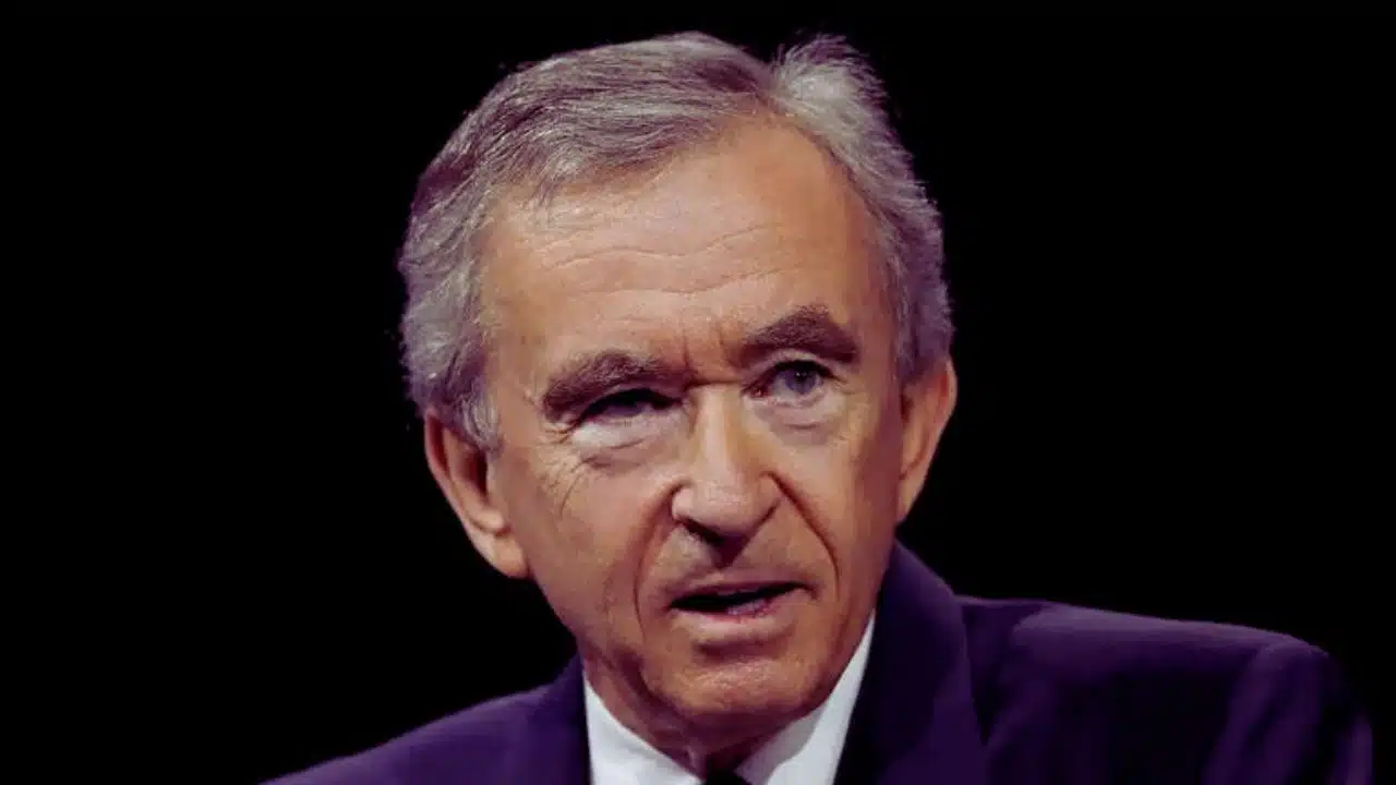 Arnault Surpasses Bezos & Musk