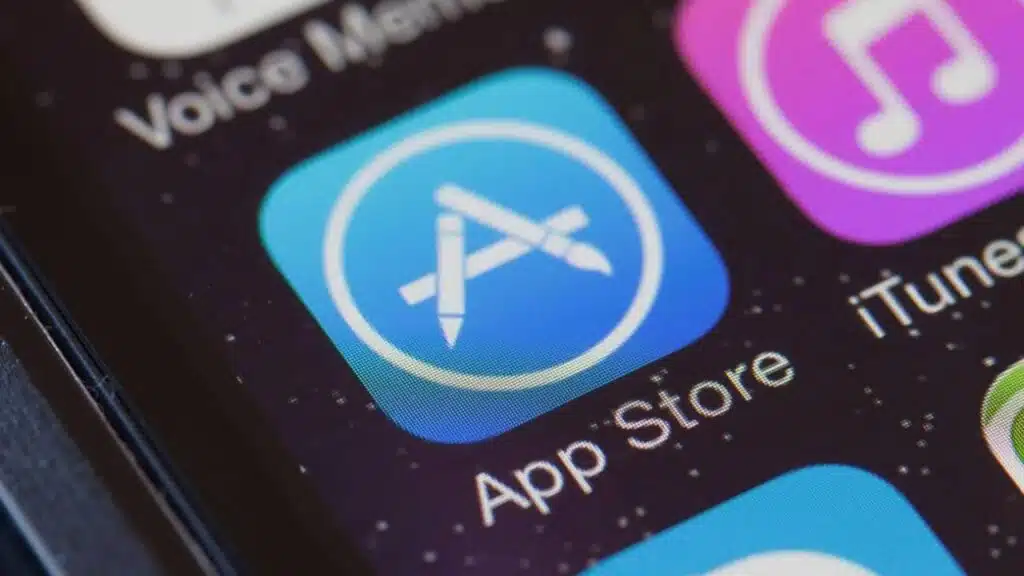 Apple Introduces Retro Game Emulators App Store