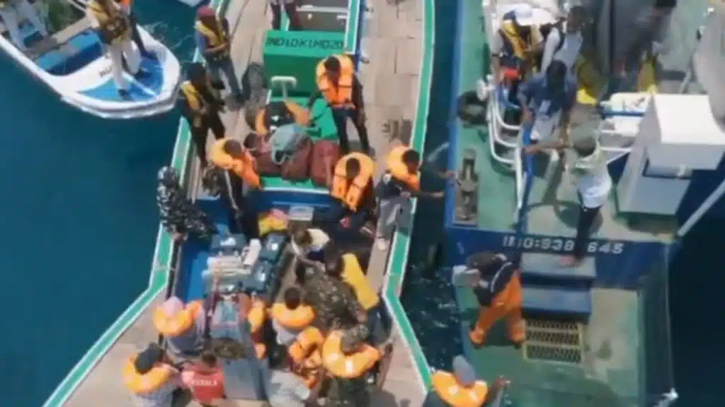 EC Delivers EVMs 1058km Sea Lakshadweep