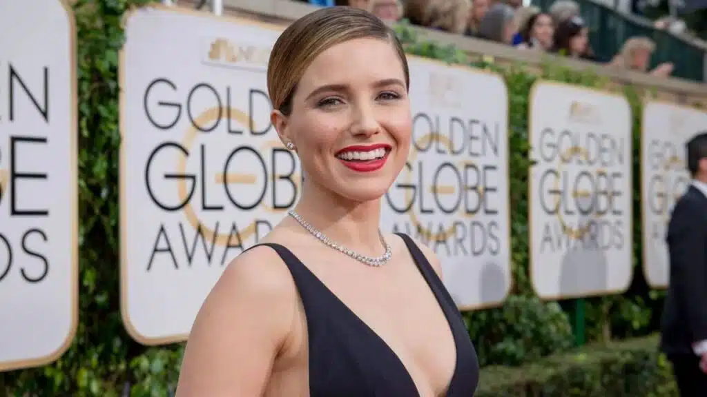 Sophia Bush dating soccer star ashlyn Harris