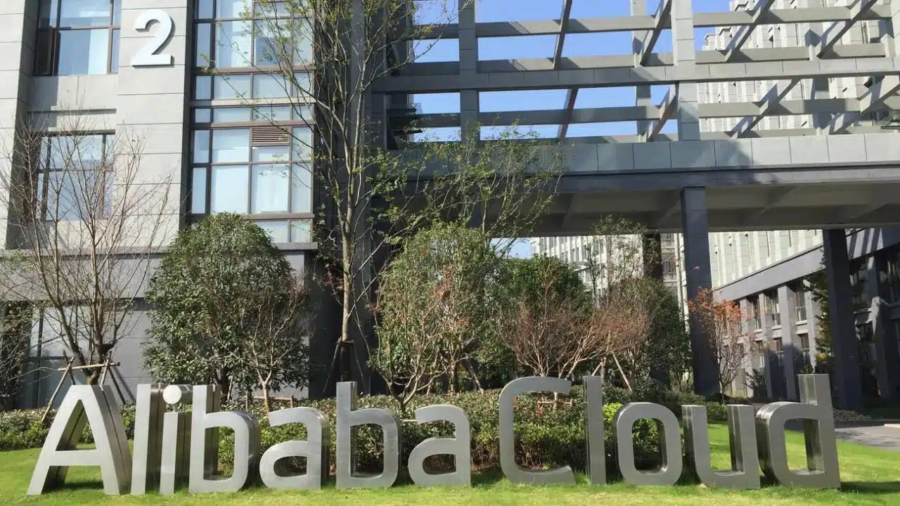 Alibaba Tongyi Qianwen Ai Clients