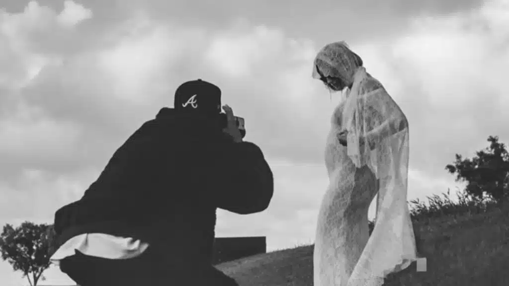 Hailey and Justin Bieber Show Baby Bump First Outing