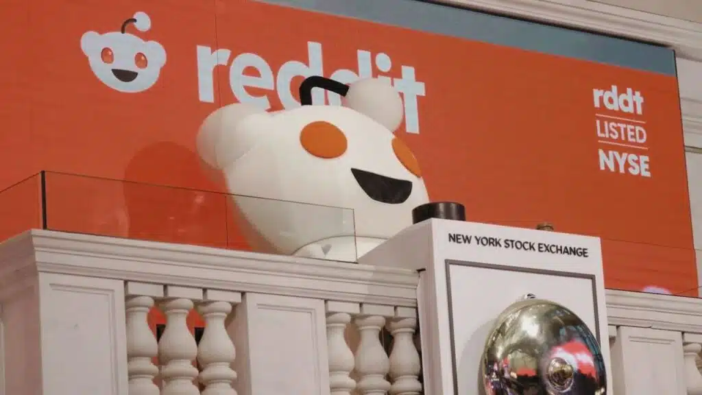 Reddit Shares Jump Openai Chatgpt Deal