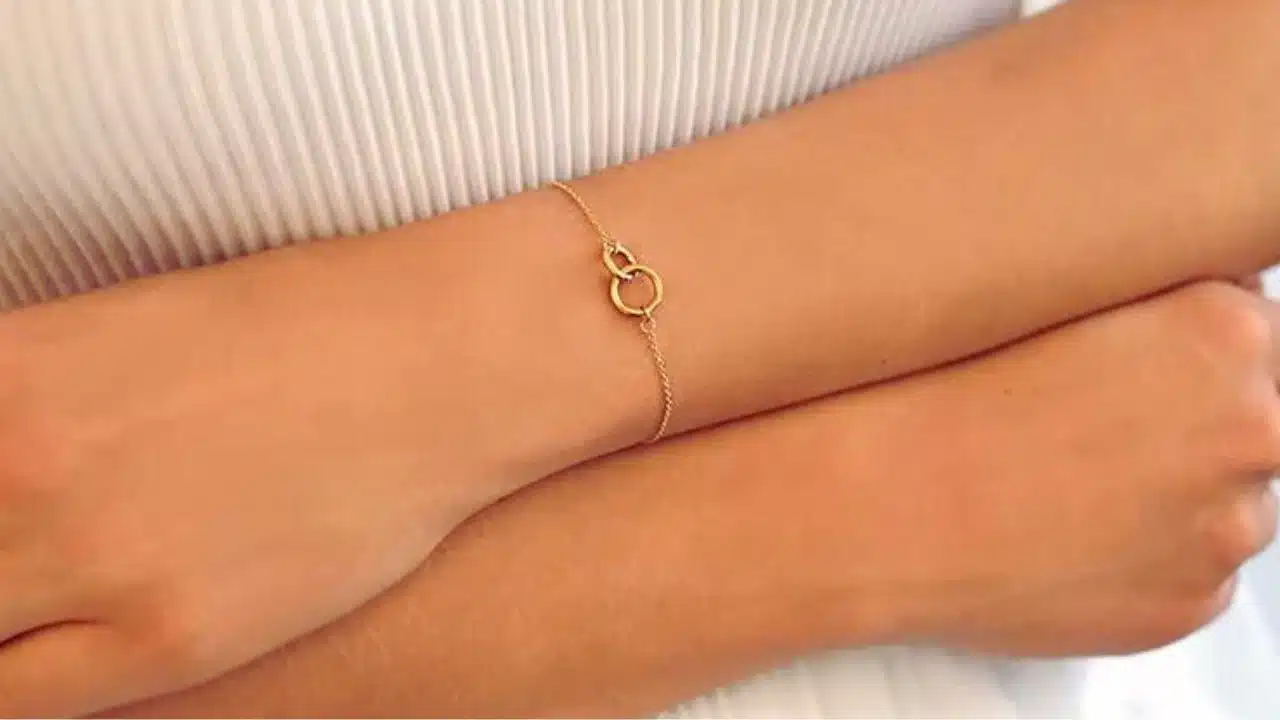 why initial bracelets perfect personalized gifts