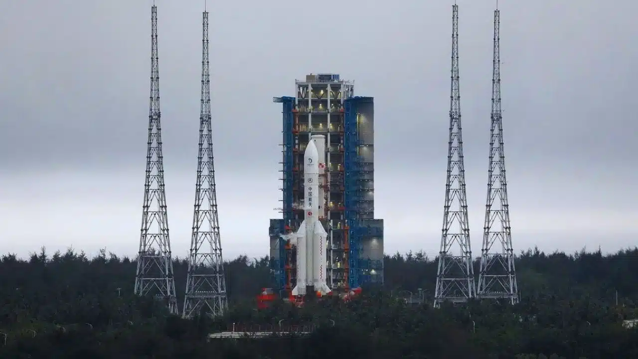 Chinese Spacecraft Lands on Moon's Far Side