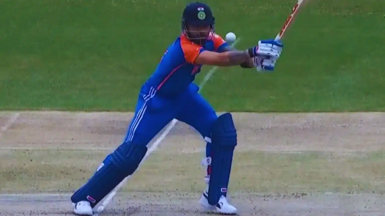 India vs Pakistan Kohli Departs Early Anushka Sharma Reaction