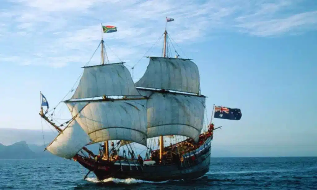 Secret Dutch expedition to find Gold and Silver Islands departs Batavia
