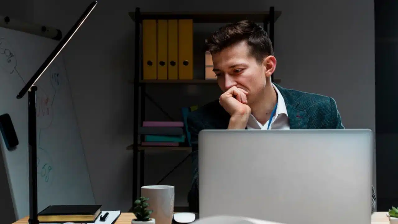 conquer loneliness at work strategies