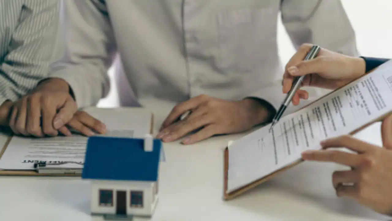 Professional Mortgage Broker Services Seamless Home Loan Solutions