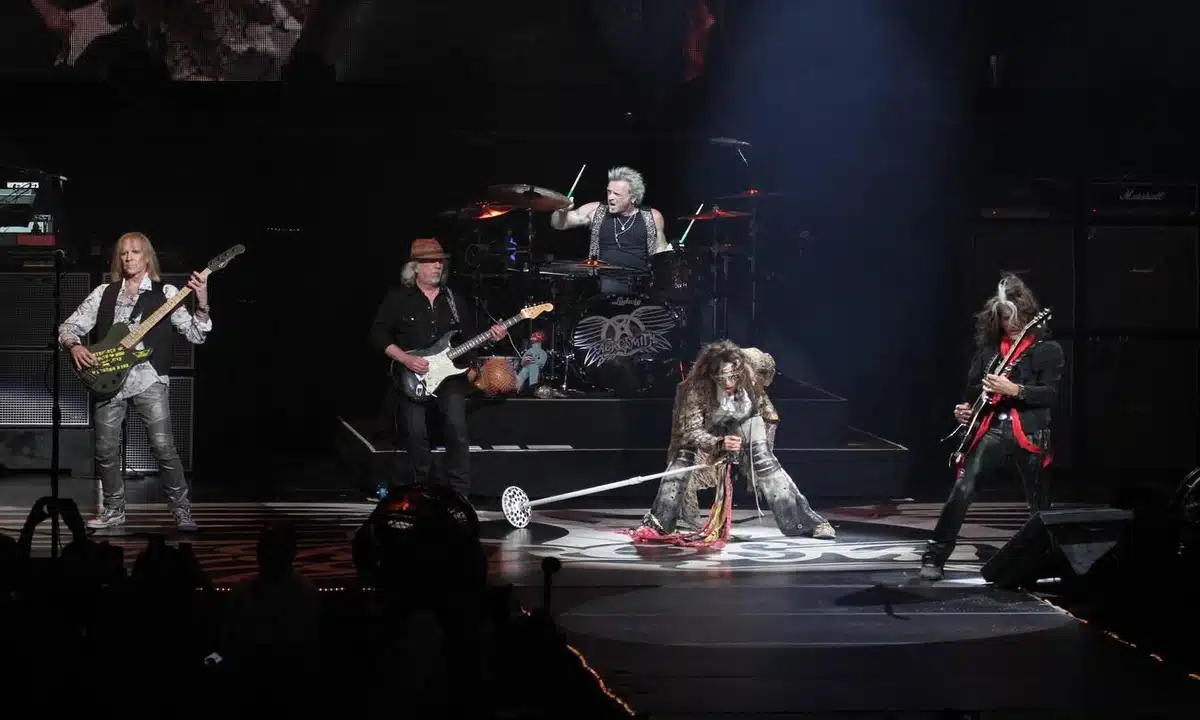 Aerosmith Retires Steven Tyler vocal injury