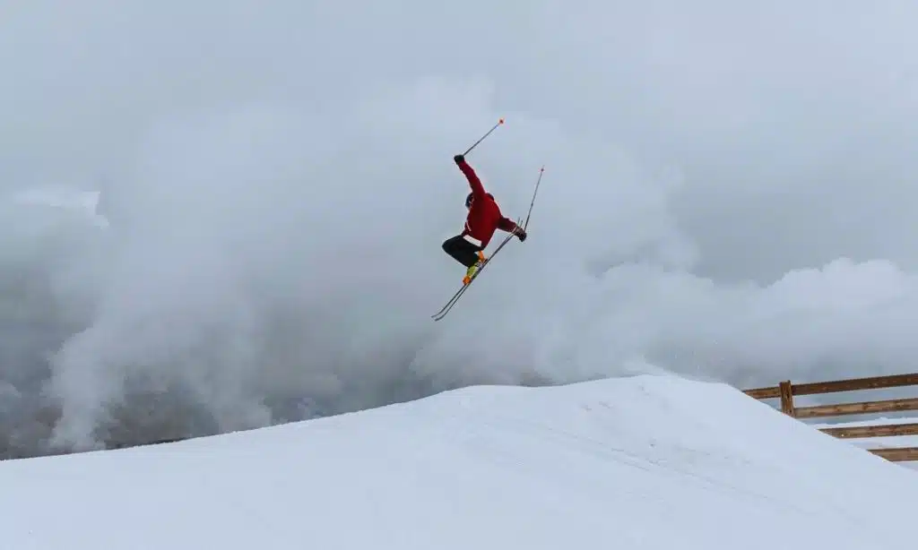 Heli-Skiing