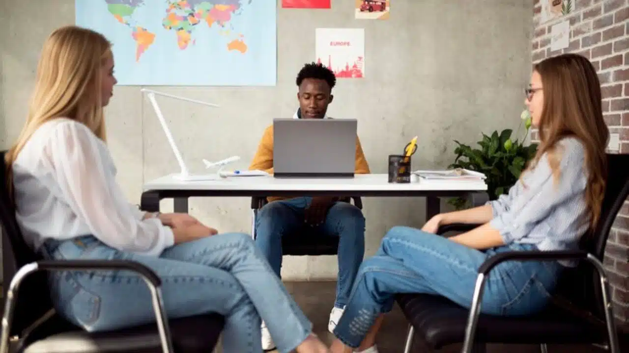 What Are Roaming Hubs